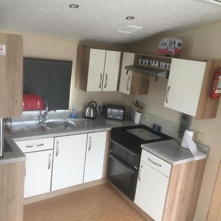 Take Me To The Beach At J&S Caravan Holidays Newquay Bay Resort Saint Columb Minor Exterior foto