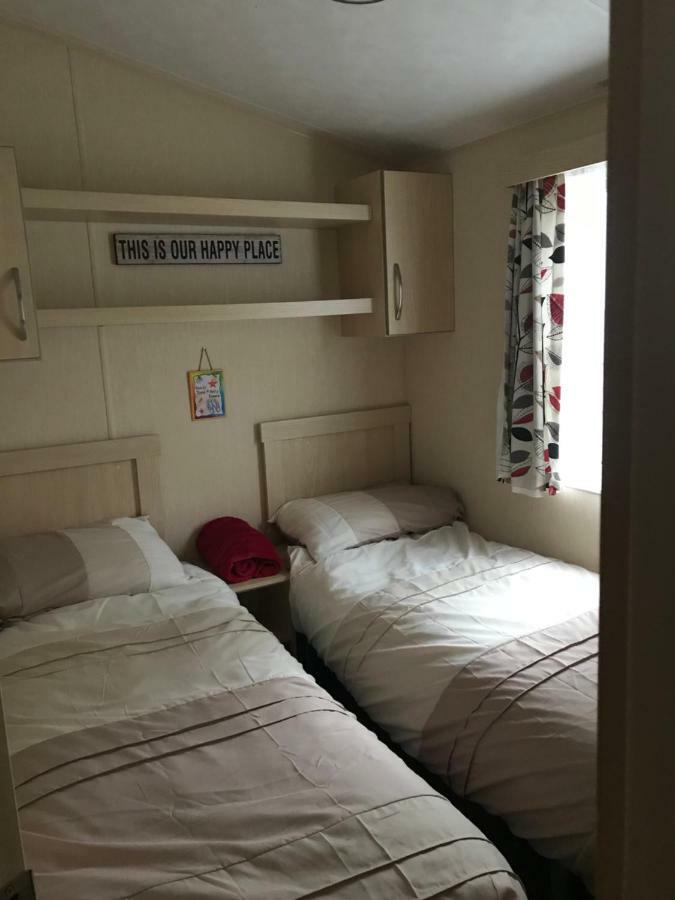Take Me To The Beach At J&S Caravan Holidays Newquay Bay Resort Saint Columb Minor Exterior foto